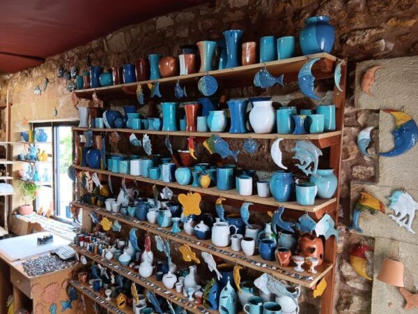 Private Rethymno Oil & Honey Tasting, Pottery at Margarites - Embracing Ceramic Artistry in Margarites Village