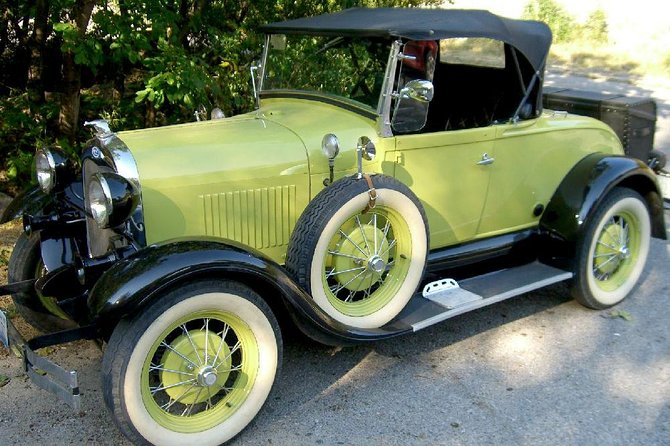 Private Retro Stylish Tour of Sliven With Ford Model a - Good To Know