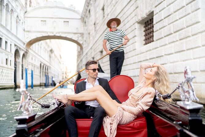 Private Romantic 2-hour Photo Shoot in Venice - Good To Know