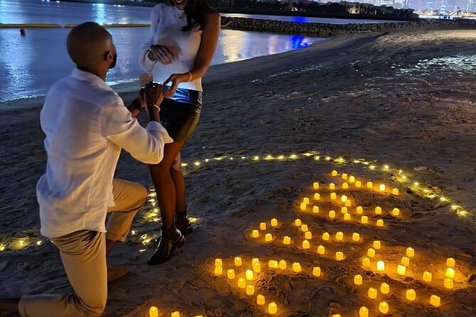Private Romantic Beach Picnic at Sunrise Beach - Perfect for Proposals - Gourmet Picnic Menu