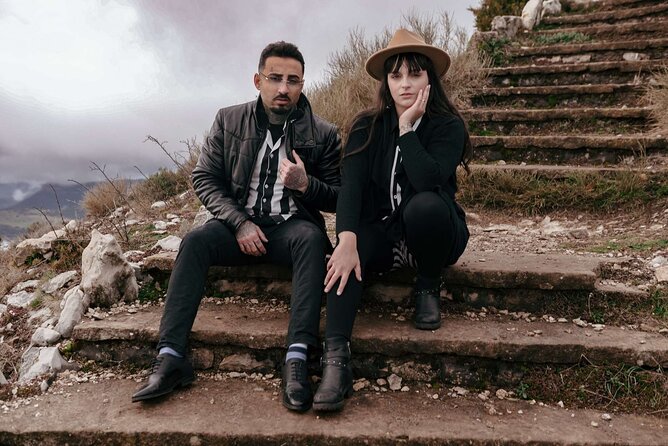 Private Romantic Photography Tour in Barcelona - Inclusions