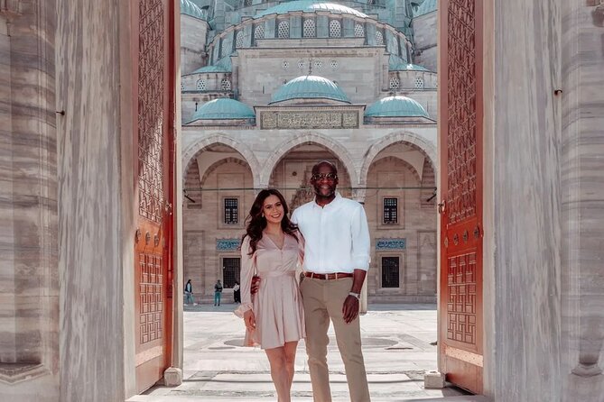 Private Romantic Photoshoot at Ortaköy Mosque in Istanbul - What to Expect