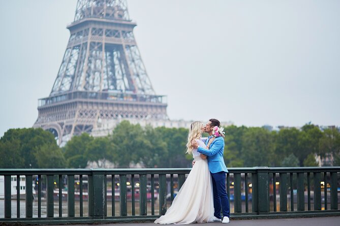 Private Romantic Photoshoot in Paris With Bouquet of Flowers - Additional Information and Accessibility