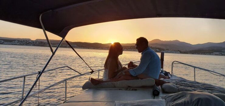 Private Romantic Sunset DinnerOvernight Breaksfast - Inclusions