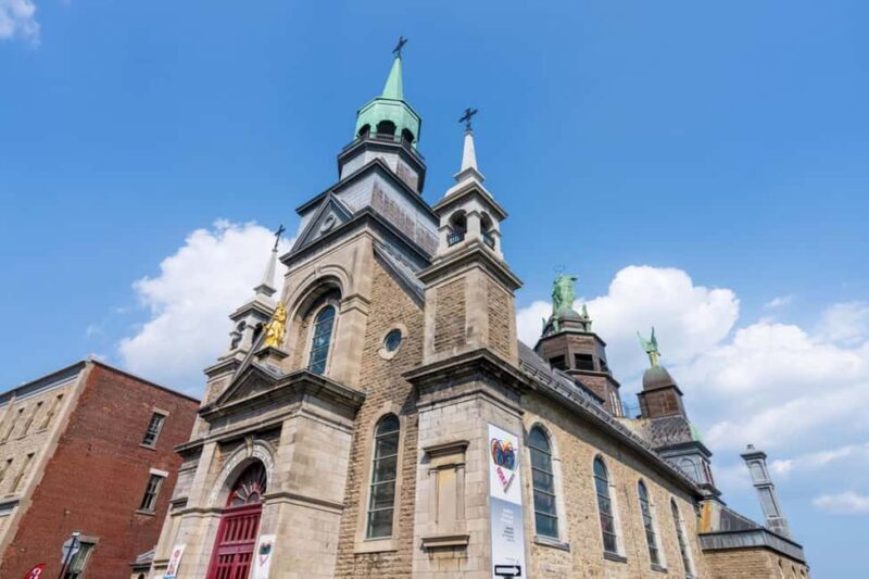 Private Romantic Walking Tour For Couples in Montreal - Good To Know