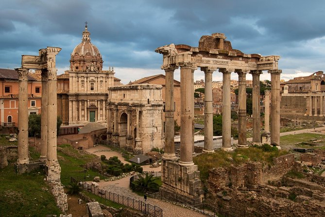 Private Rome Photography Walking Tour With a Professional Photographer - Directions