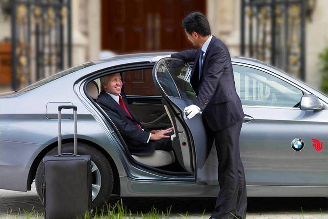 Private Round-trip Airport Transfer: Xian International Airport and Xian Hotel - Booking Process Details