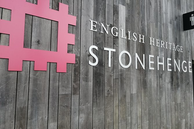 Private Round Trip From London to Stonehenge & Salisbury & Bath - Highlights of the Tour