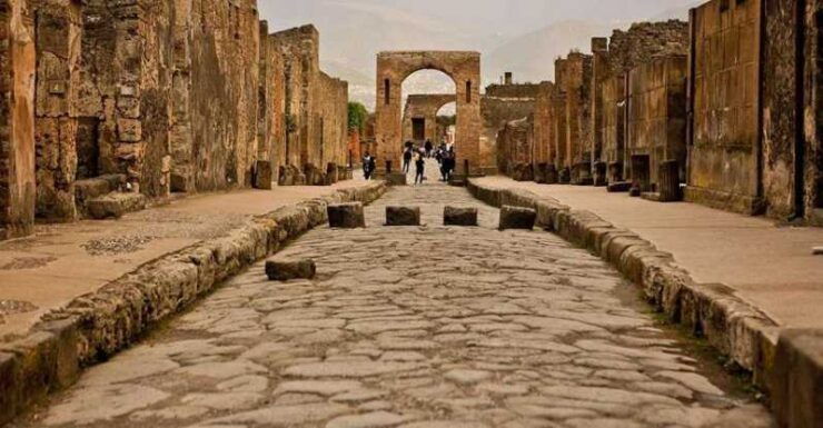 Private Round Trip From Rome to Pompei and Amalfi 12h - Good To Know
