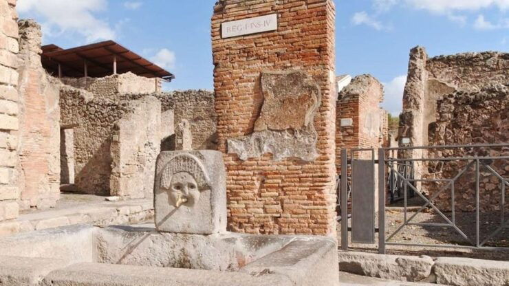 Private Round Trip From Rome to Pompei and Amalfi 12h - Itinerary Highlights