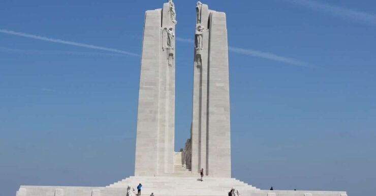 Private Round Trip Transfer From Arras to Vimy Ridge - Service Inclusions