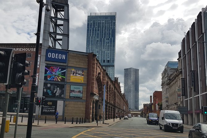 Private Round-Trip Transfer From Manchester Airport to Etihad Stadium - Booking and Cancellation Information
