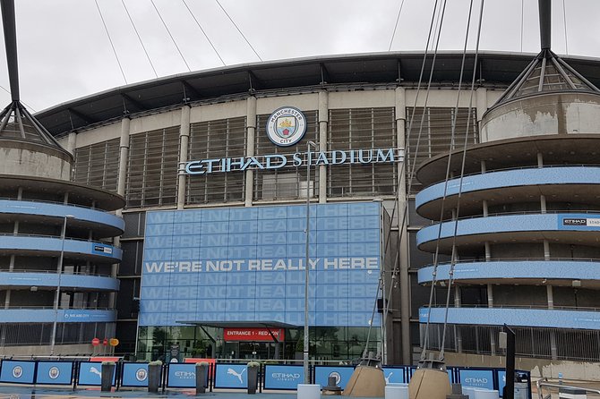 Private Round-Trip Transfer From Manchester Airport to Etihad Stadium - Common Questions