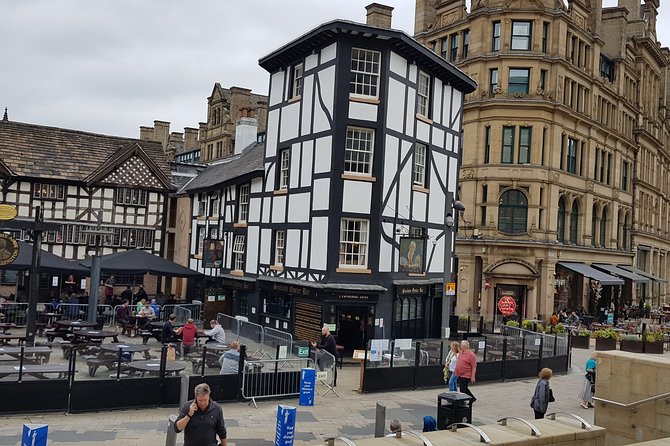 Private Round-Trip Transfer From Manchester Airport to Liverpool City - Common Questions