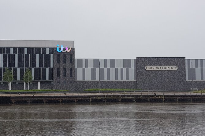 Private Round-Trip Transfer From Manchester Airport to Liverpool City - The Sum Up
