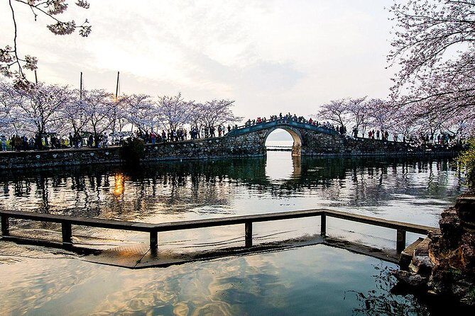 Private Round Trip Transfer to Top Wuxi Attractions from Shanghai - Good To Know