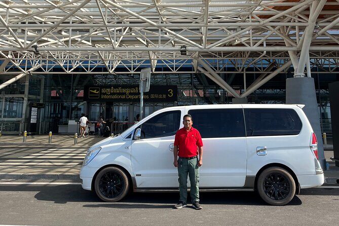 Private Round Trip Transfers in Siem Reap Airport to/from Hotels - The Vehicle and Inclusions: Practical Comfort