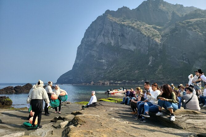 Private Round Trip Woman Diver Performance in Jeju Island - Common Questions