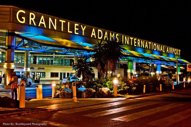 Private Roundtrip Airport Transfer in Barbados Within 18 - 23 Km - Service Details