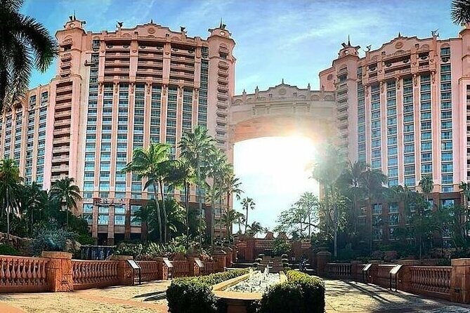 Private Roundtrip Minibus Transfer to Paradise Island - Introduction