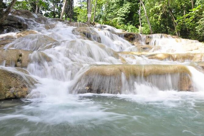 Private Roundtrip Transfer From Montego Bay to Dunns River Falls - Booking Information