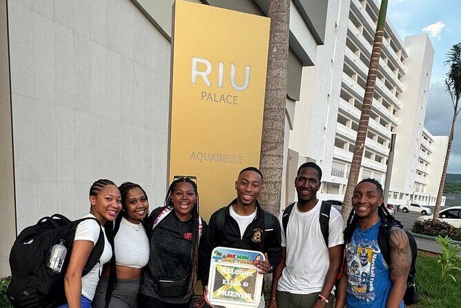 Private Roundtrip Transfer to Riu Aquarelle from Sangster Airport - Good To Know