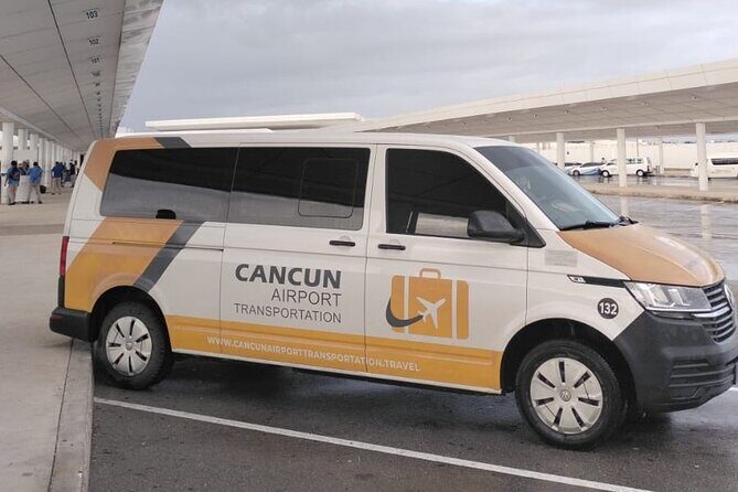 Private Roundtrip Transportation from CUN to Boulevard Kukulcan - In-Depth Look at the Transfer Experience