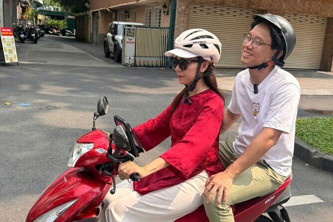 Private Saigon Scooter Ride with Local Guide - What Makes This Scooter Tour Stand Out?