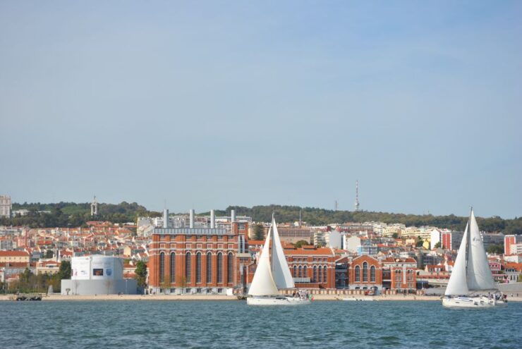 Private Sailing Boat Tour in Lisbon: 2 to 8 Hours - Tour Description