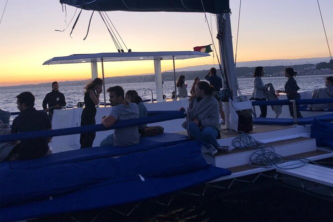 Private Sailing Catamaran Tour in Lisbon - Discover the Iconic Saint Georges Castle