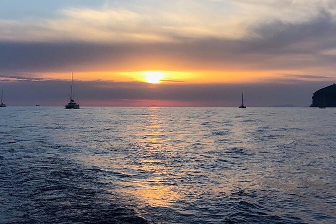 Private Sailing & Wine Tasting on a Sailboat With a Sommelier - The Sum Up