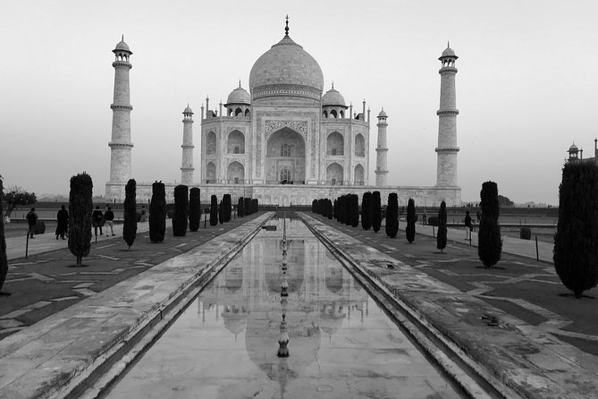 Private Same Day Taj Mahal Tour for Solo Traveller - Dress Code and Accessibility