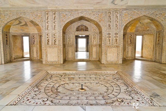 Private Same Day Taj Mahal Tour From Hydrabad - Itinerary Highlights