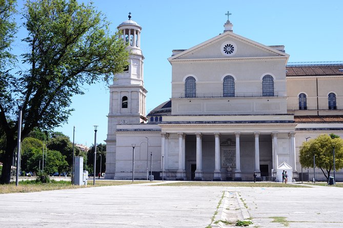 Private San Paolo Walking Tour With Typical Italian Apericena - Operating Hours
