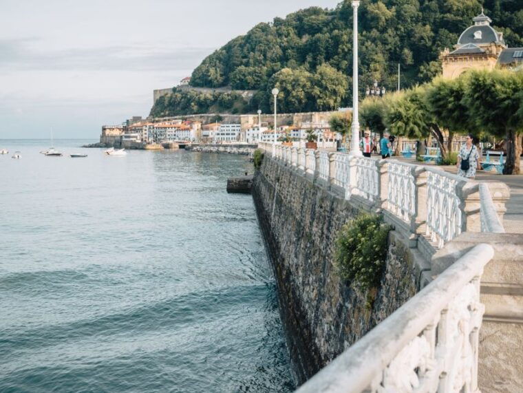 Private San Sebastian City Walking Tour - Customer Reviews