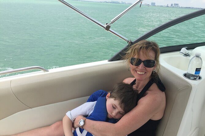 Private Sandbar Boat Party in Sarasota - Who Should Consider This Tour?