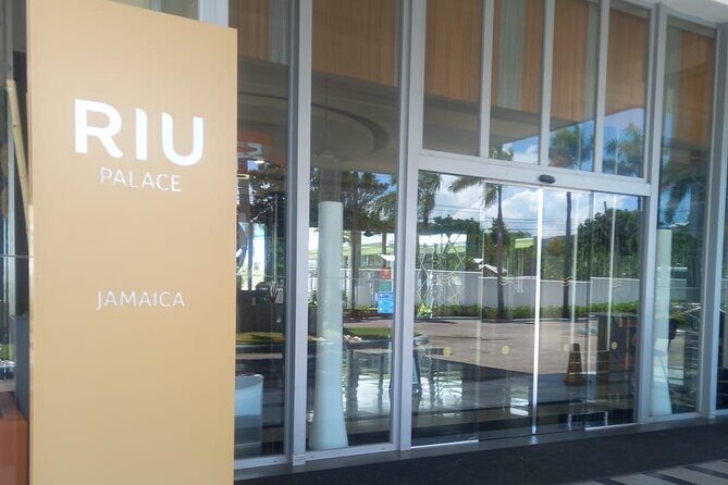 Private Sangster International Airport Transfer to Riu Hotel - Good To Know