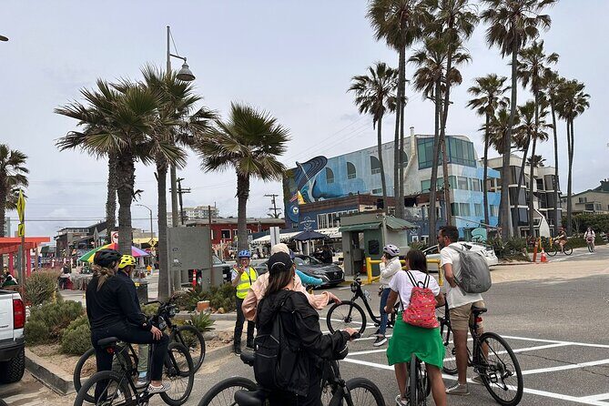 Private Santa Monica and Venice Beach Bike Tour - Venice Canals Walkway: An Italian-Style Oasis