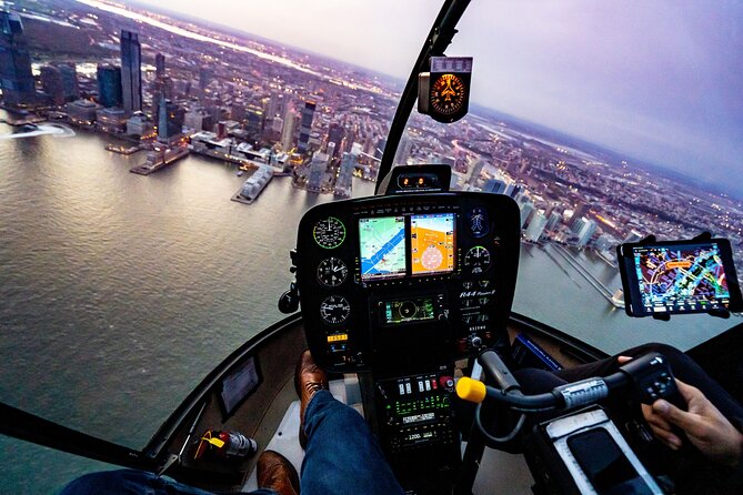 Private Scenic NYC Helicopter Charter & Champagne From Manhattan - Overview of the Scenic Helicopter Ride