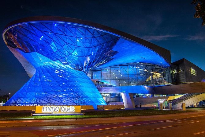 Private Scenic Transfer From Frankfurt to Munich With 4h of Sightseeing - Driver-Guide Included