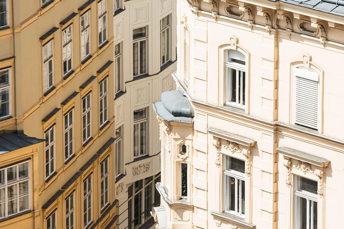 Private Scenic Transfer From Salzburg to Vienna With 4h of Sightseeing - The Sum Up