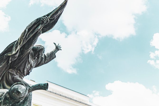 Private Scenic Transfer From Vienna to Budapest With 4h of Sightseeing - Customizable Sightseeing Options