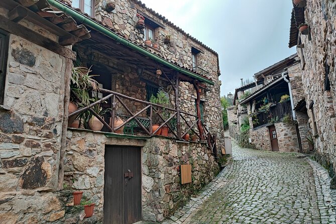 Private Schist Villages Full Day Tour From Lisbon - Tour Highlights