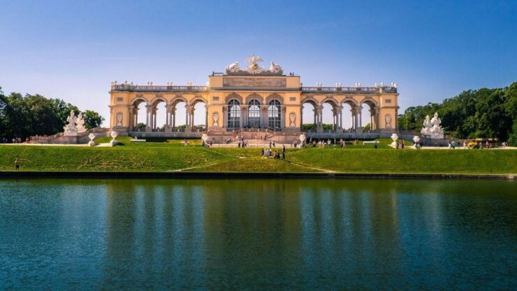 Private Schönbrunn Palace Tour: Entrance Included - Duration and Starting Times
