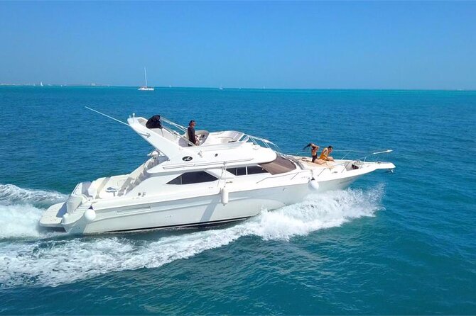 Private SeaRay 47ft Yacht Rental Cancun 23P6 - Overview of the Yacht Rental Experience