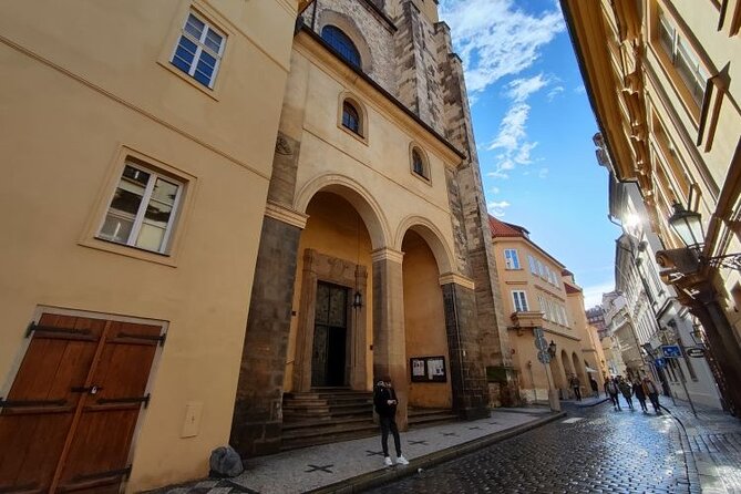 Private Self-Guided Audio Walking Tour in Prague - Tour Start Time