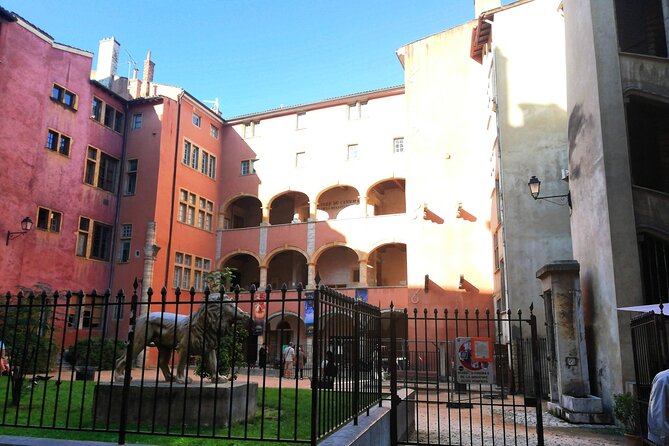 Private Self-Guided Tour of the Curse Quest of Old Lyon - Start Time