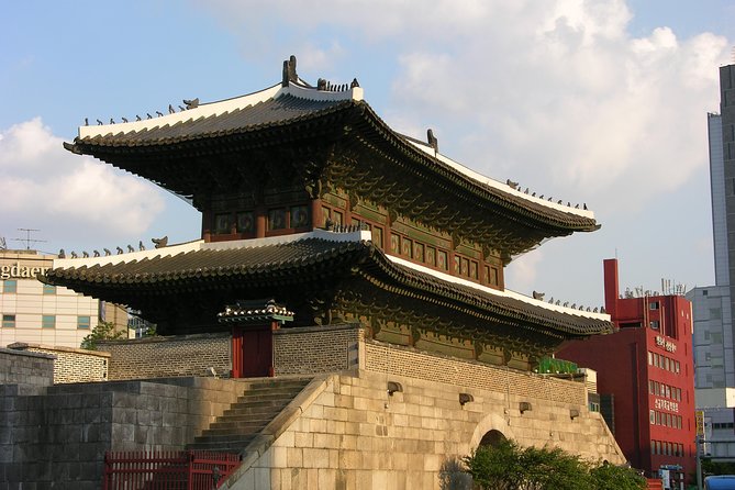 Private Seoul City Wall Trail Full-Day Hiking Tour With Lunch - The Sum Up