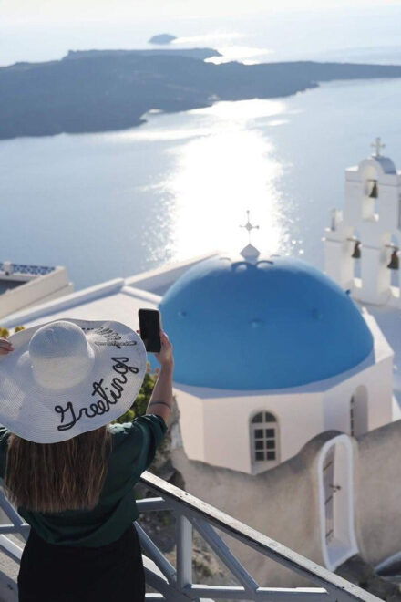Private Service From/To Santorini Port - Driver Qualifications