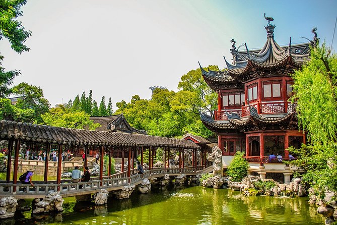 Private Shanghai Day Tour: Shanghai Museum, Yu Garden, Bund, Huangpu Cruise - Shanghai Museum Visit